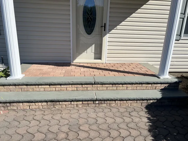 stoops an walkway